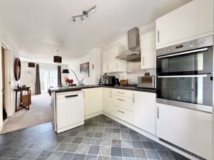 Photo 16- click for photo gallery